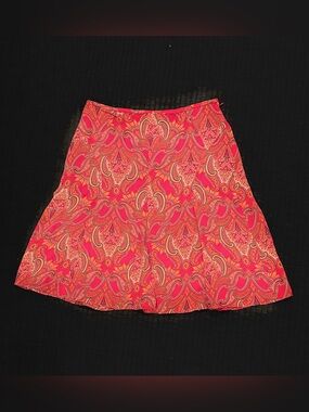 Women’s size 6 Ann Taylor lined red paisley A line skirt